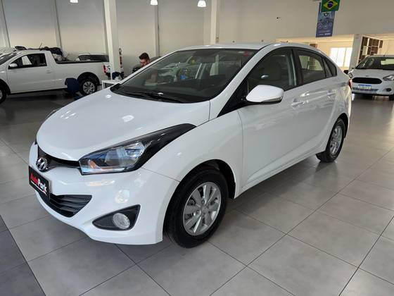 HYUNDAI HB20S 1.6 COMFORT PLUS 16V FLEX 4P MANUAL HYUNDAI HB20S 1.6 COMFORT PLUS 16V FLEX 4P MANUAL